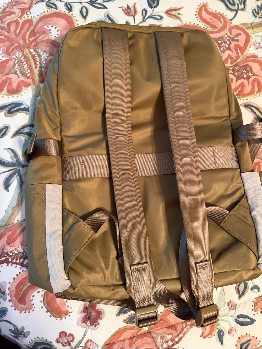 lululemon athletica Crew Backpack 22L
